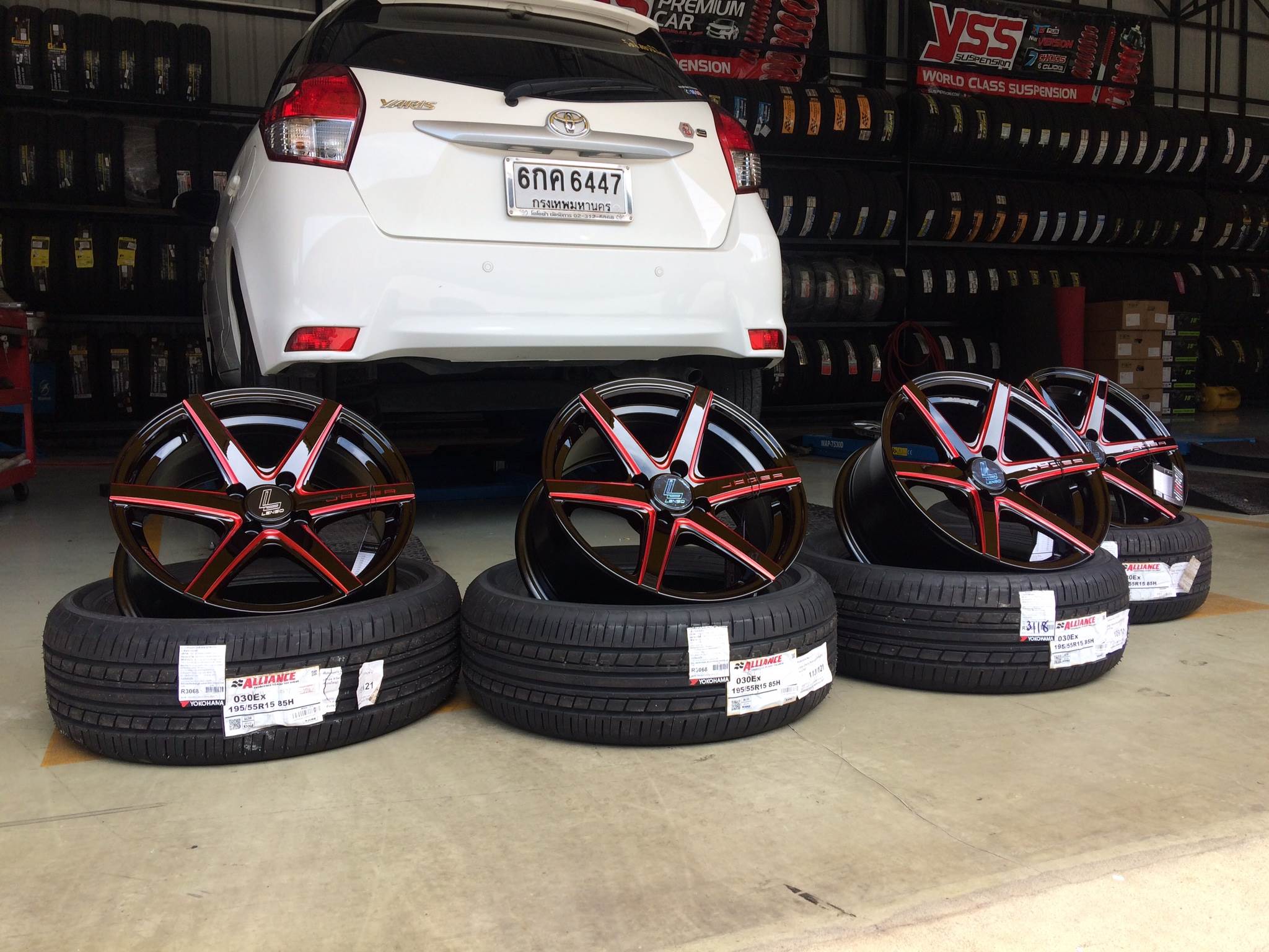 ล้อแท้ LENSO พร้อมยาง YOKOHAMA ขอบ15