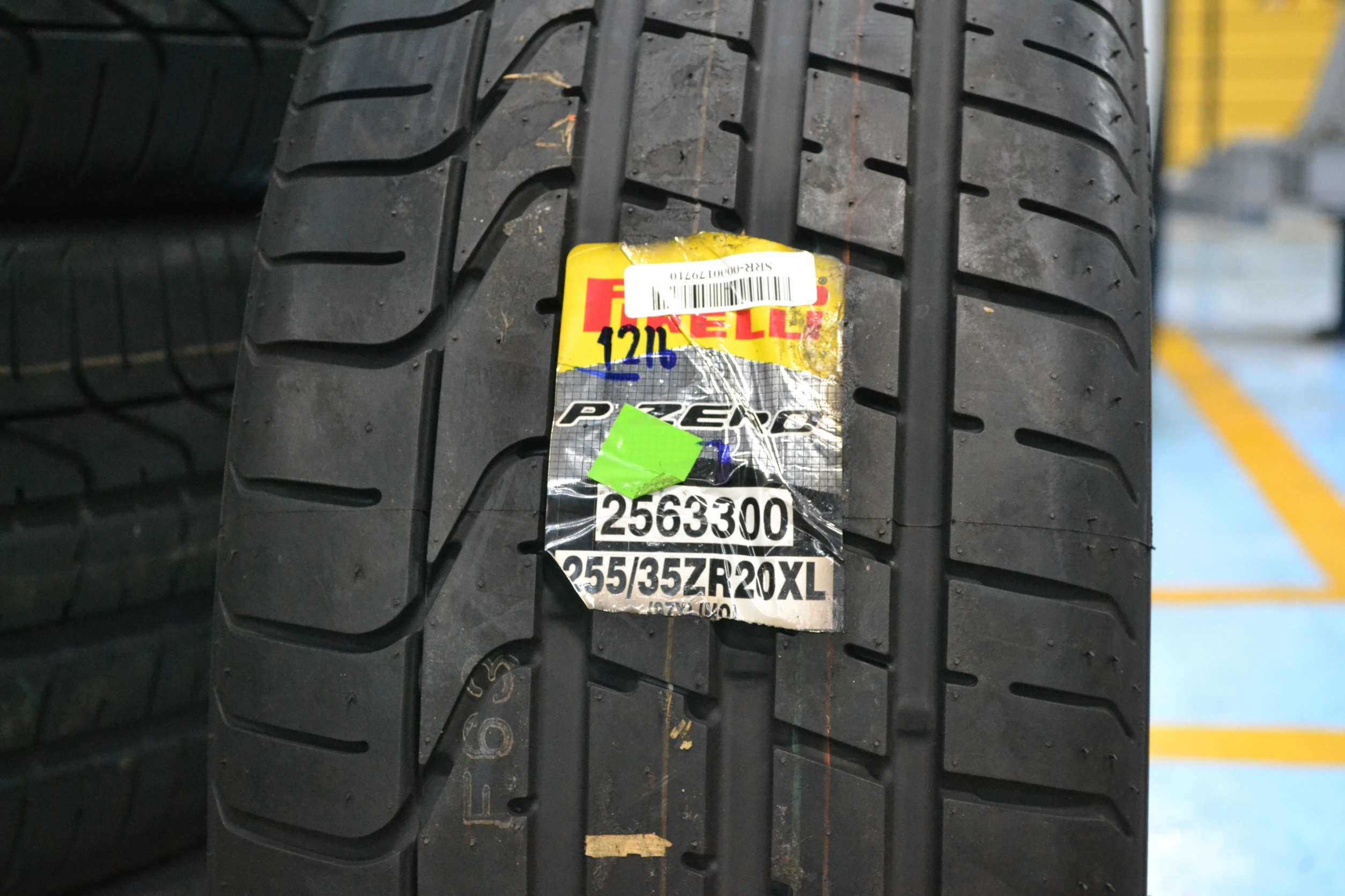 PIRELLI PZERO 255/35-20 เส้น 5800 ปี16 ปกติ 18000