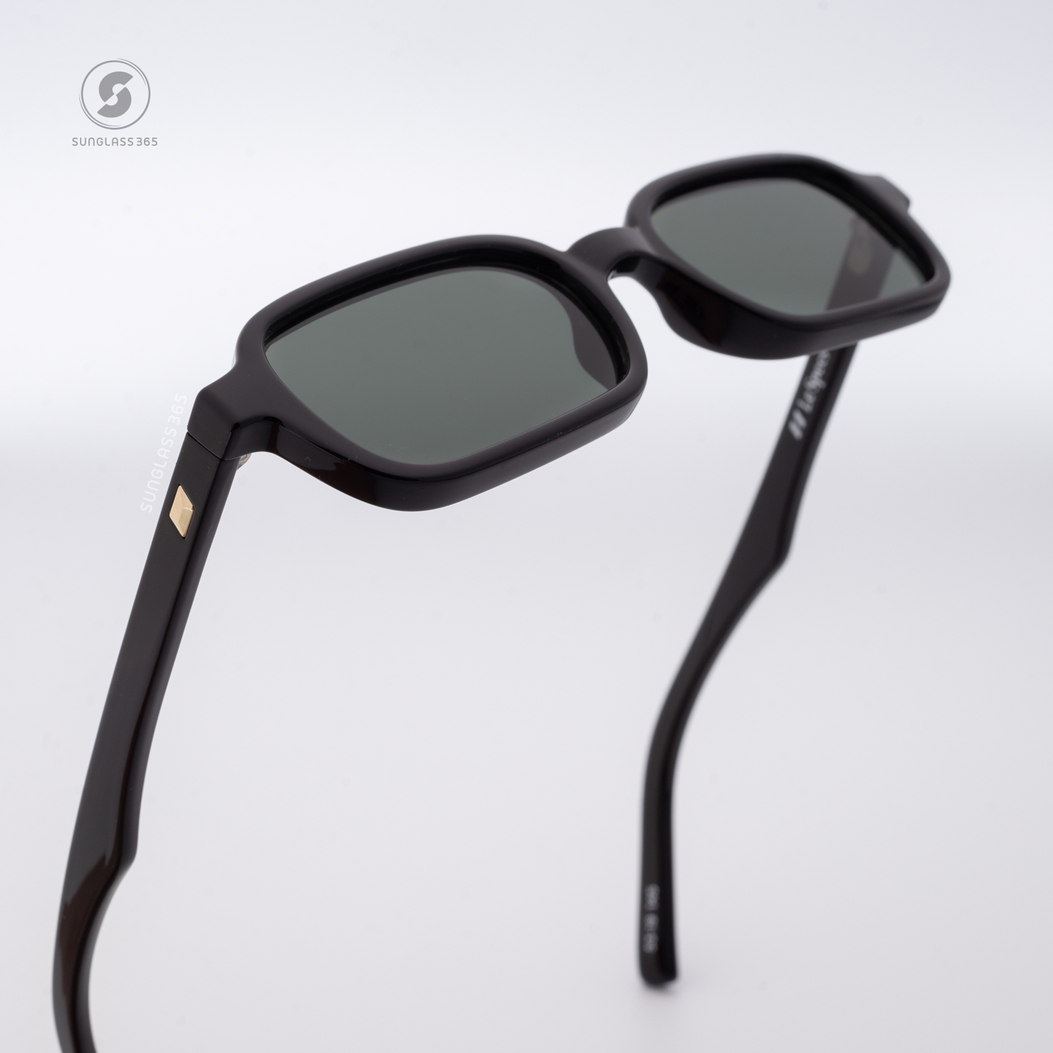 แว่นกันแดด Le Specs LSP2352104 PILFERER Black