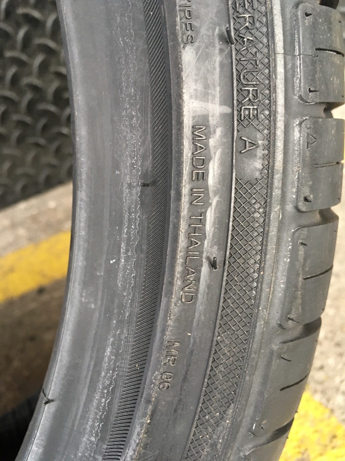 GOODRIDE SA37 205-40-17 เส้น 1750 ปี17 ปกติ 2800