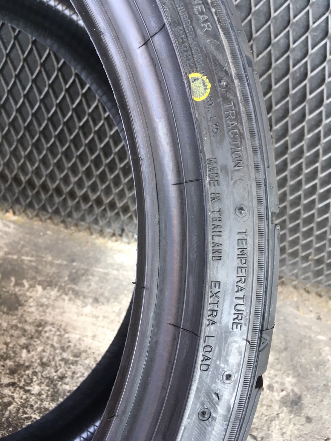 DUNLOP DZ102 275/30-19 ยางใหม่ ราคาถูก