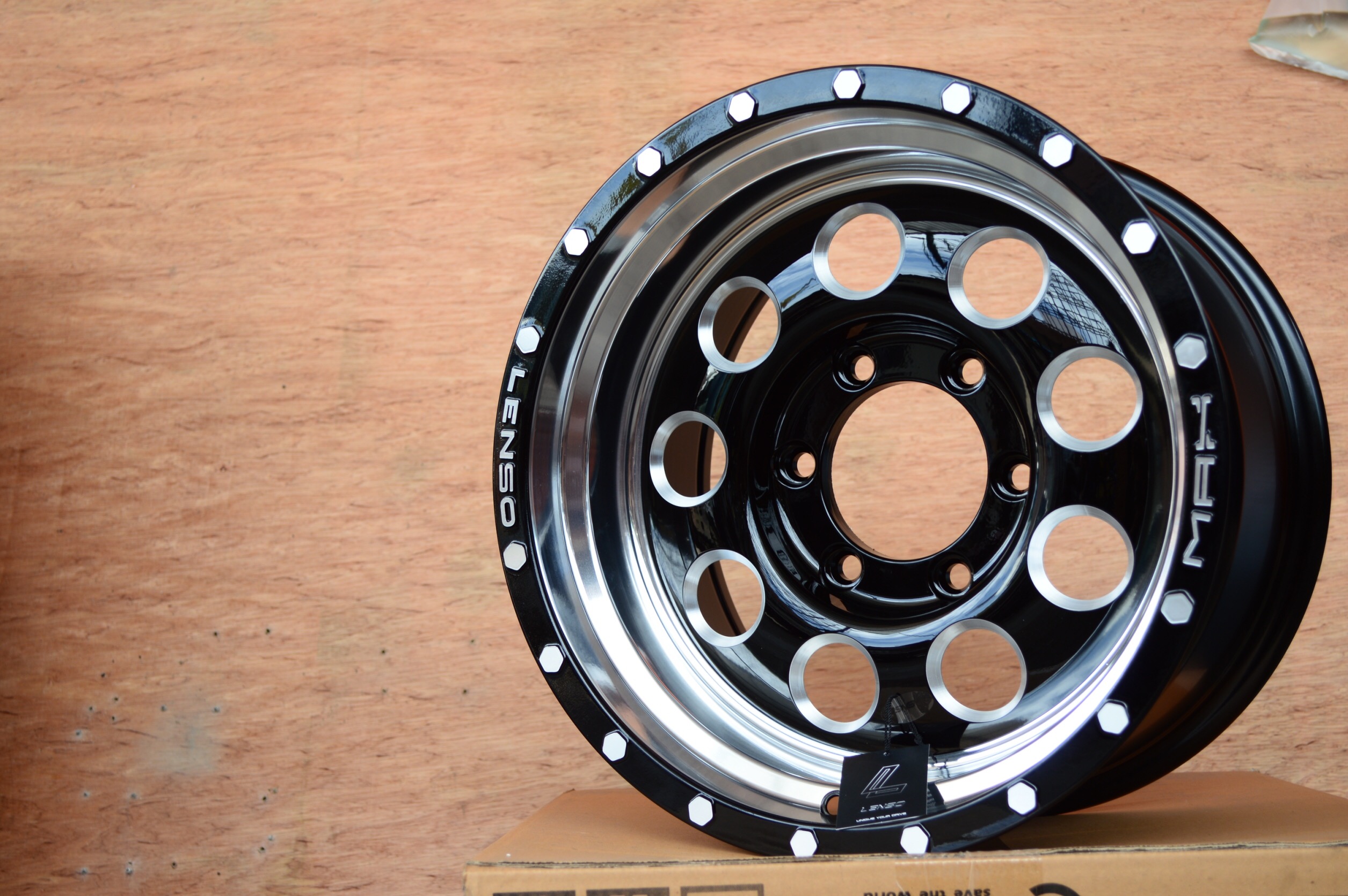 LENSO MAX6 ขอบ16 ราคาพิเศษ