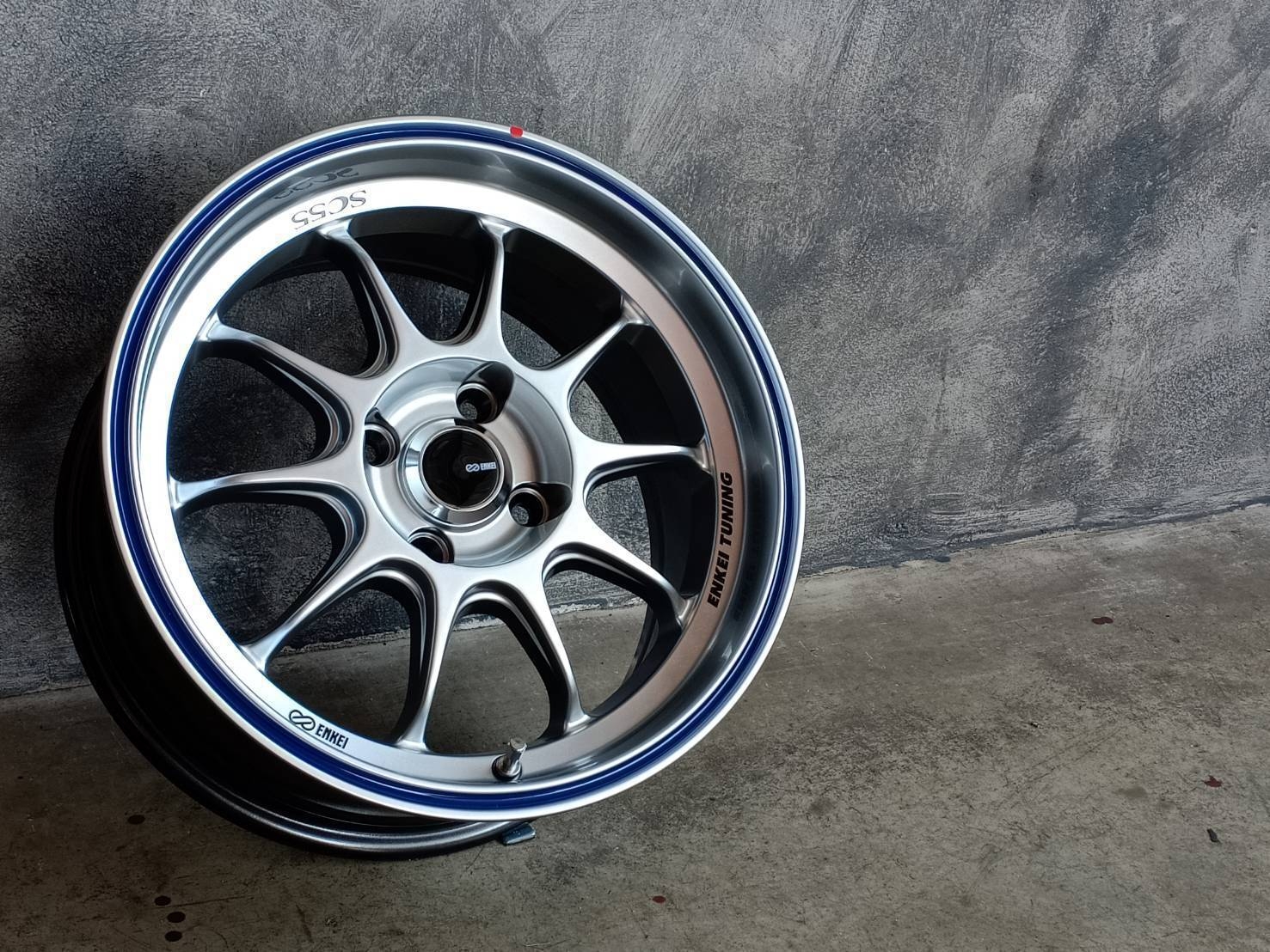 ENKEI TUNING SC55 15X7 4X100 28 73.1 GHB1QR2DKB6LK สินค้าราคาถูก
