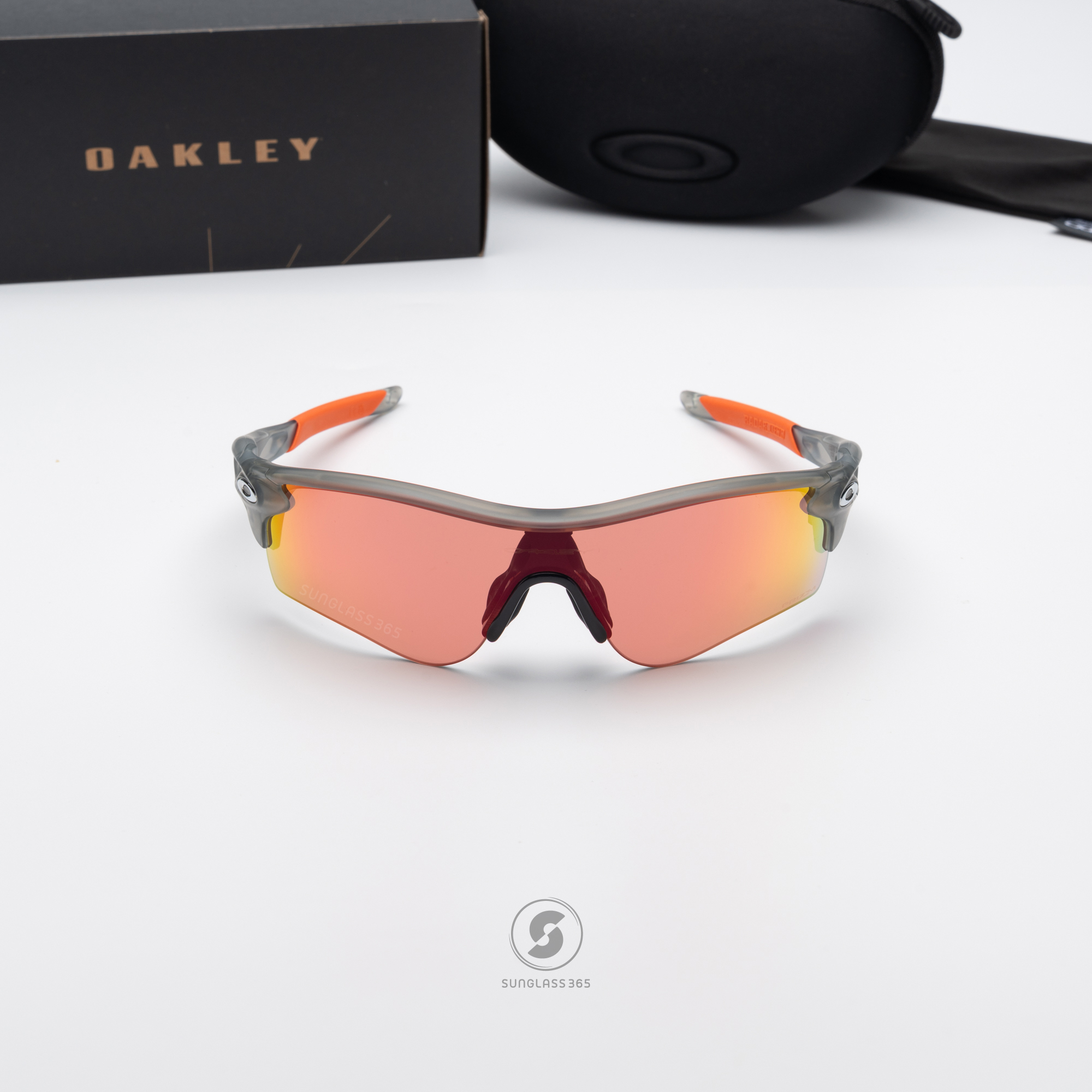 Oakley OO9206-95 RADARLOCK PATH Prizm Ruby Matte Grey Ink Prizm Trail Torch