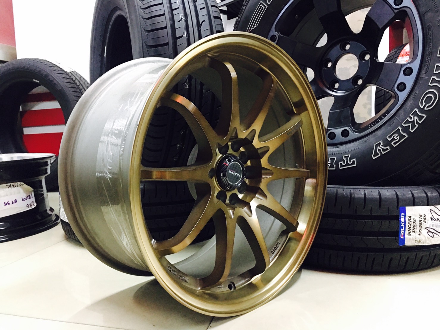 ล้อใหม่ทุกลายขอบ18 ชุด 9800 ปกติ 24000 บาท จำนวนจำกัด คลิ๊กชมเลย