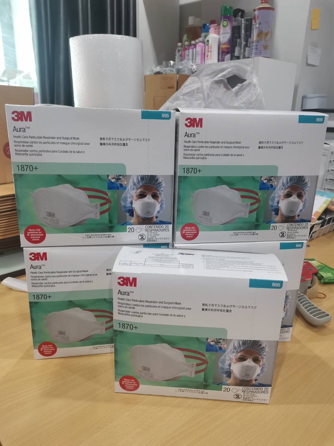 3M 1870+ N95 หน้ากากป้องกันการแพร่กระจายเชื้อโรค ฝุ่น ละออง Surgical Mask (20 ชิ้น)