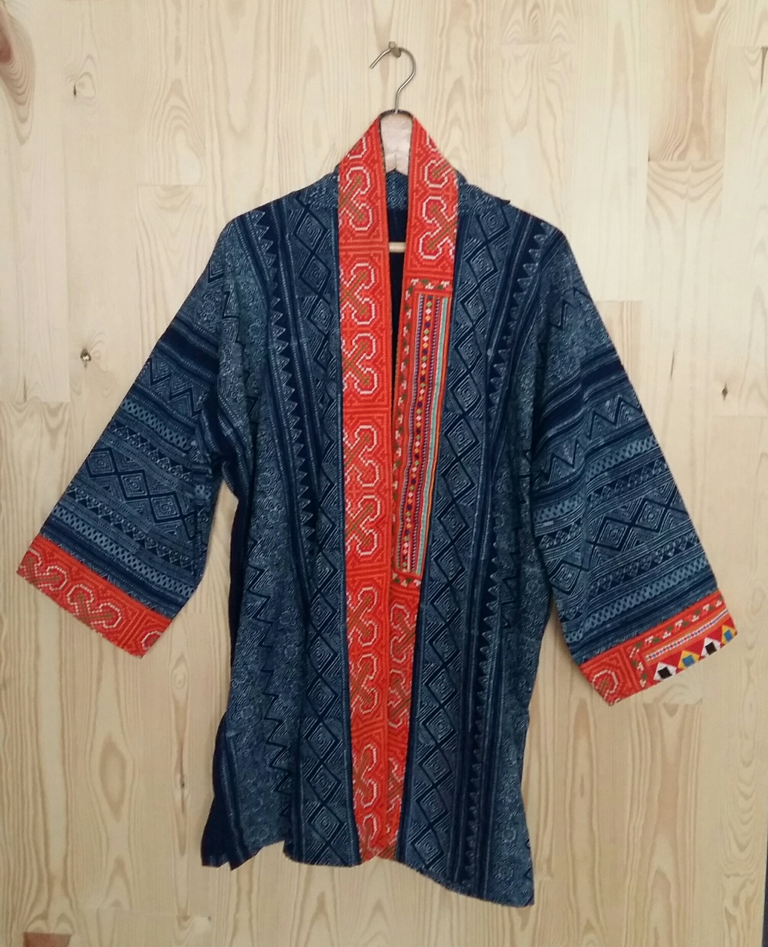 เสื้อคลุม+ผ้าปัก