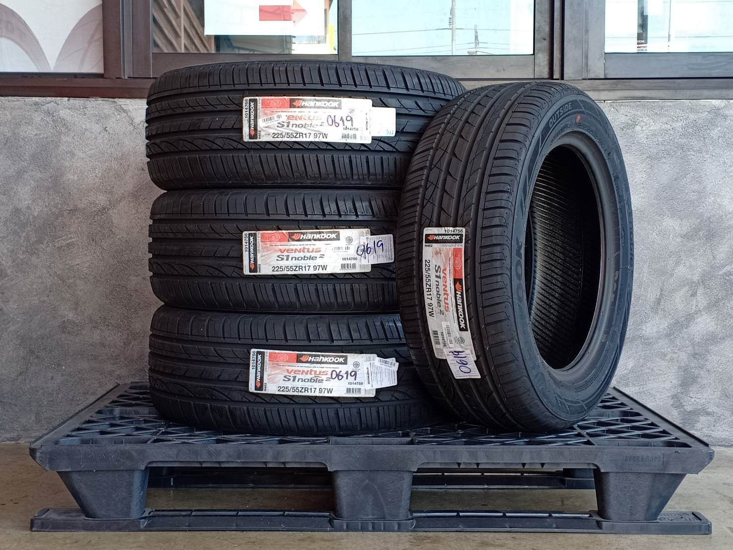 HANKOOK 225/55ZR17 VENTUS S1 NOBEL2 97W MADE IN INDONESIA