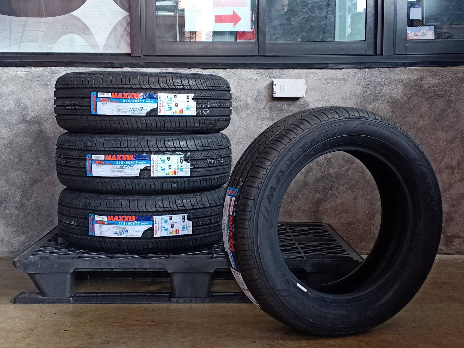 MAXXIS 215/60R17 BRAVO HPM5S 96H MADE IN THAILAND