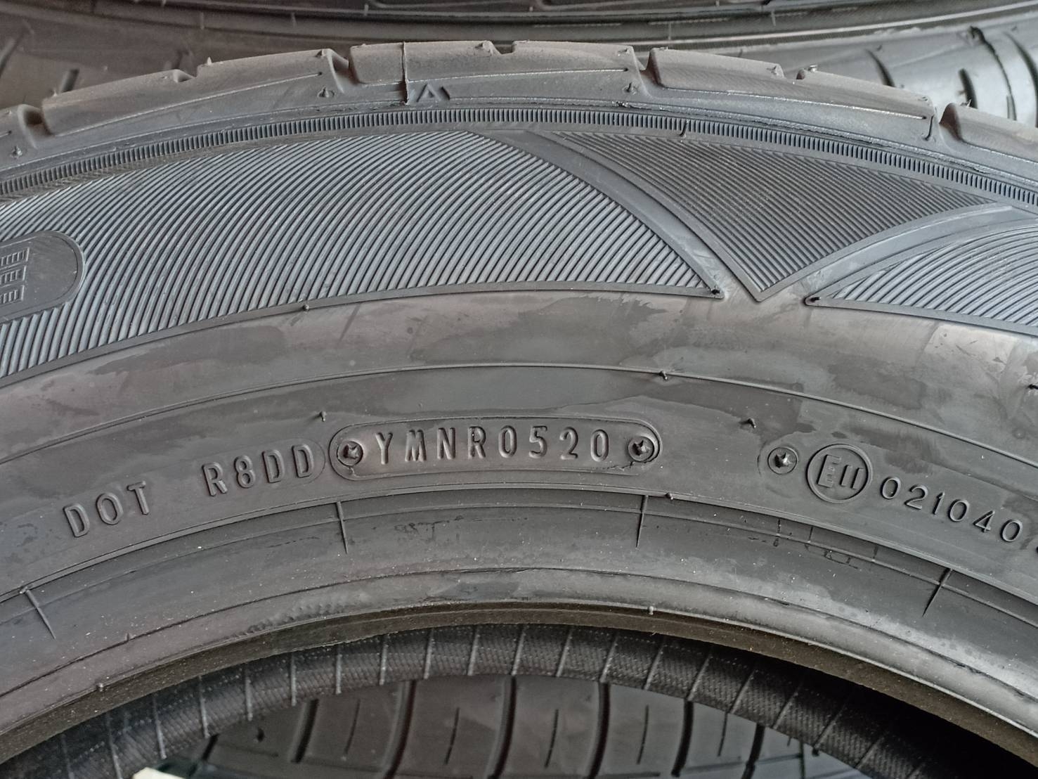 FALKEN 235/60R17 ZIEX ZE914 ECORUN ต้องการส่วนลดราคาพิเศษ กรุณาสอบถาม