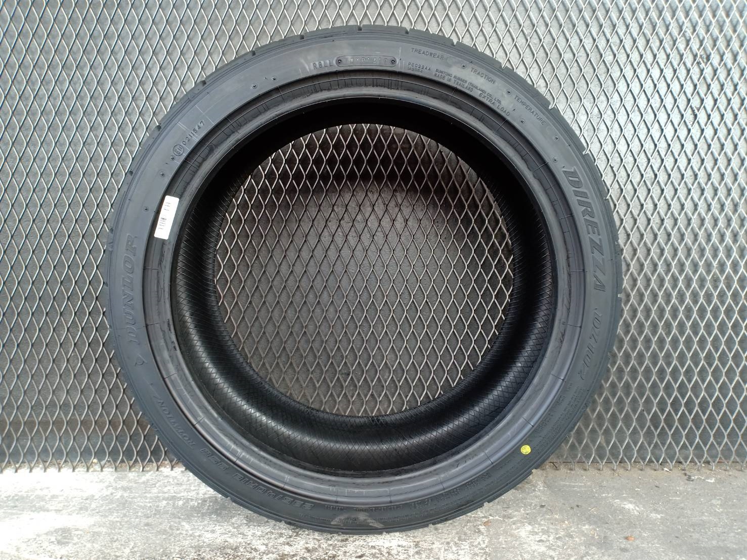ยางใหม่ ปี19 DUNLOP DZ102 235/40-18 ราคาถูก