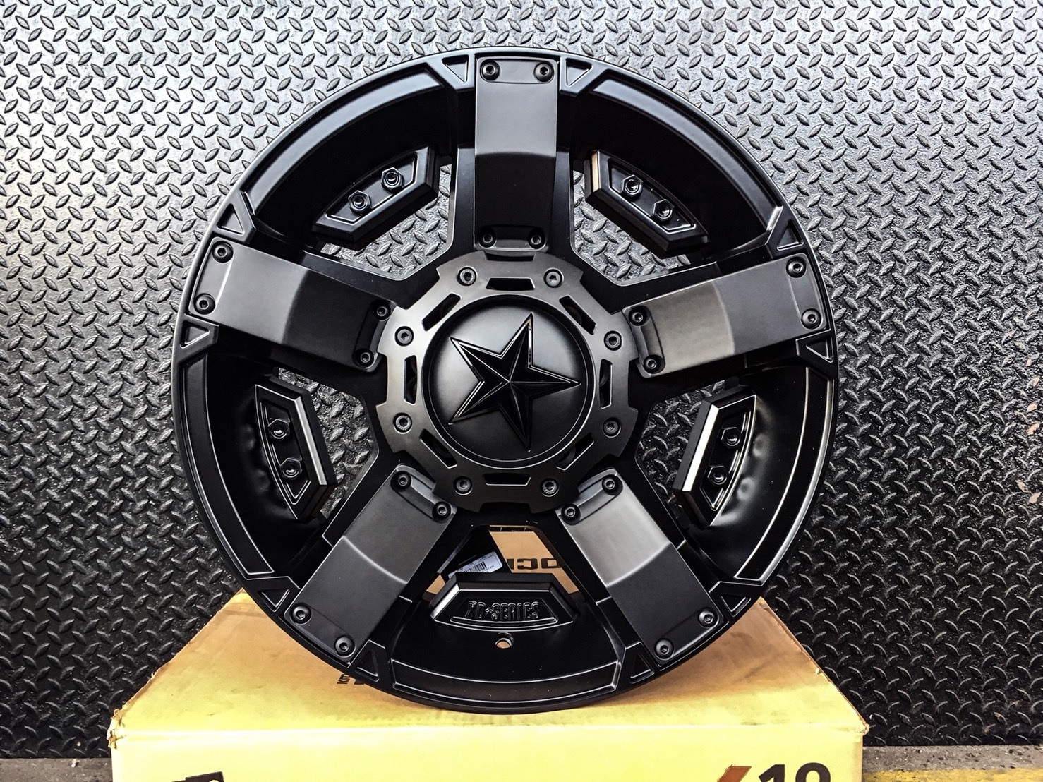 ล้อแท้ XD811 ขอบ20 ราคาถูก