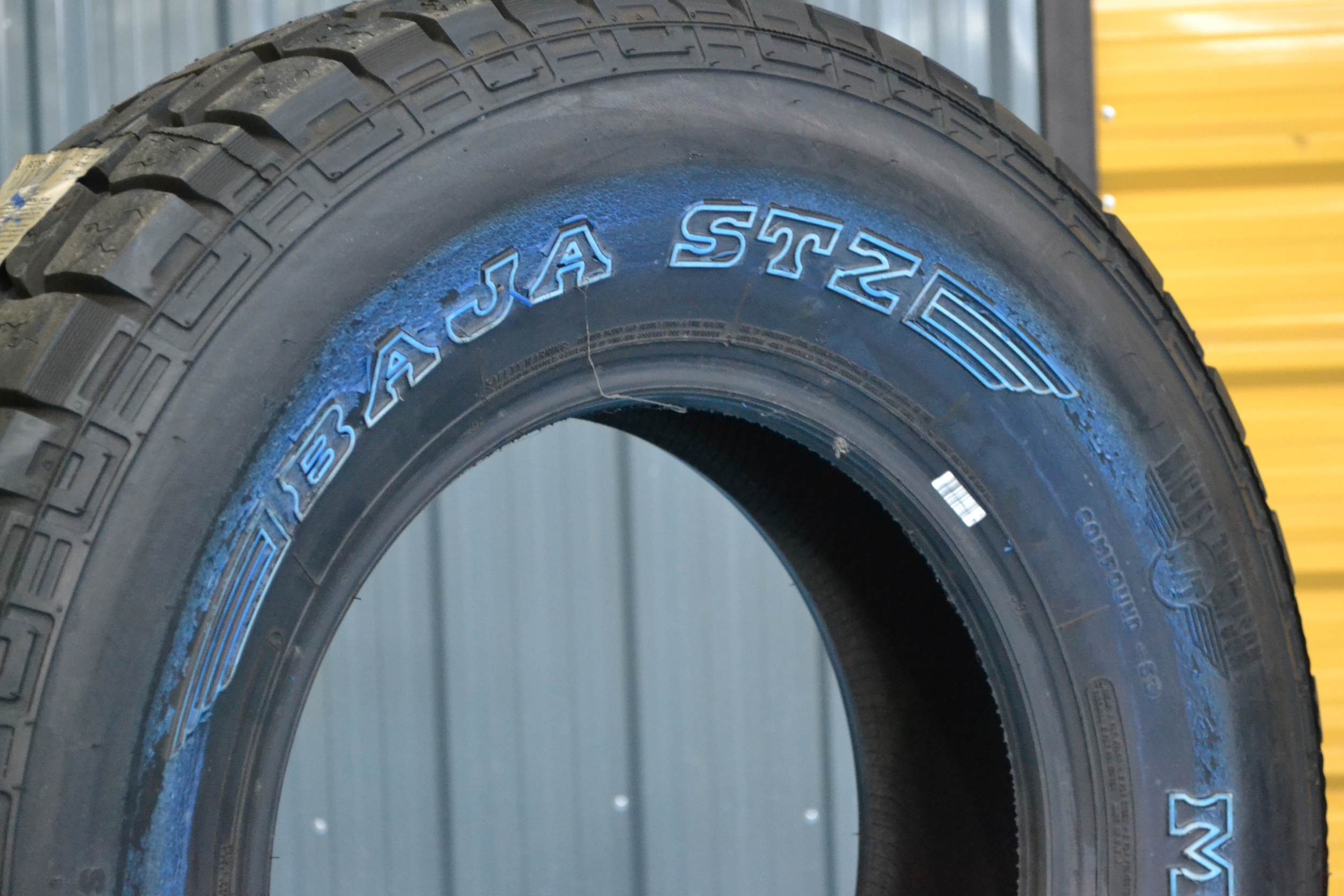 ยางใหม่ MICKEY THOMPSON STZ 265-70-16 เส้นละ 4900 ปี16 ขอบขาว ปกติ7500