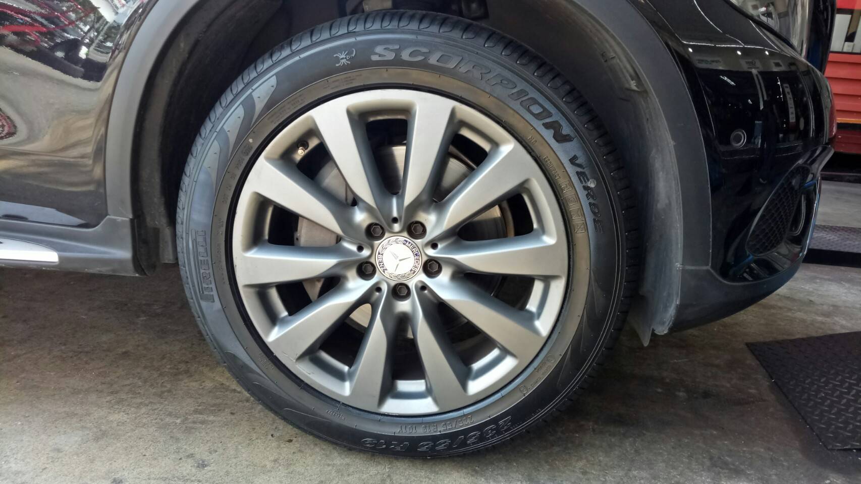 PIRELLI SCORPION VERDE 235/55-19 เส้น 6900