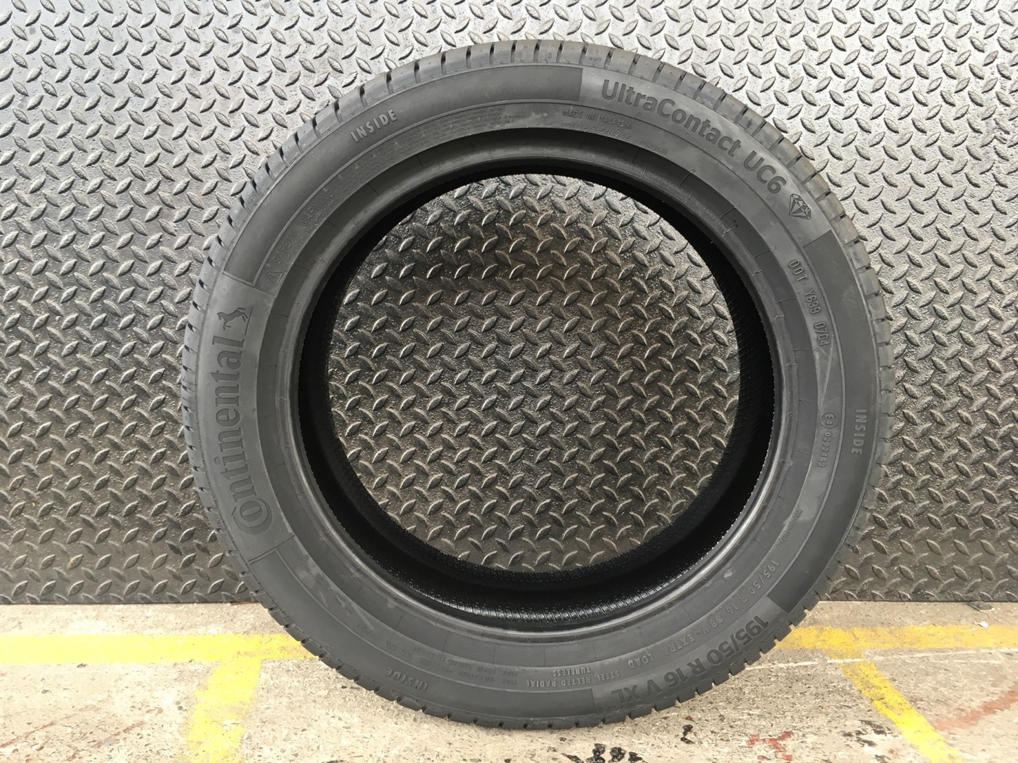 CONTINENTALULTRA CONTACT UC6 195-50-16 เส้น 3000 ปี18 ปกติ 3500