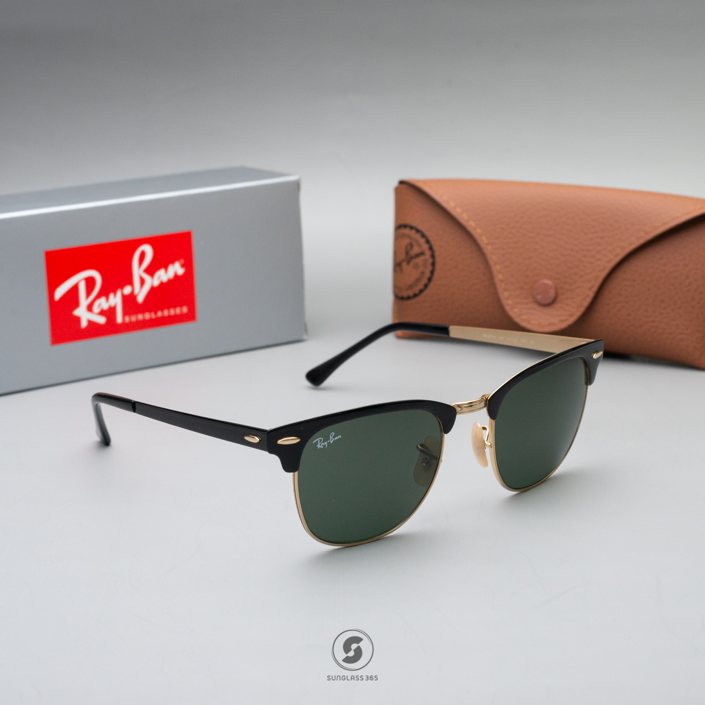 Ray-Ban RB3716 187 Clubmaster Metal Gold Top Black