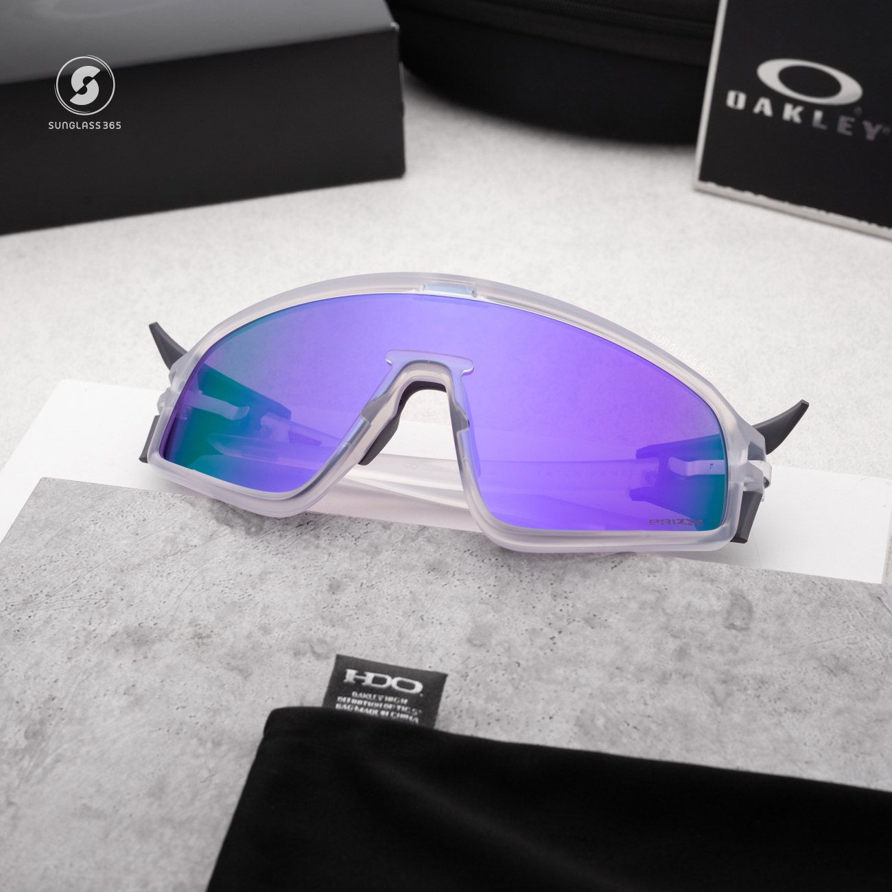 OAKLEY LATCH PANEL OO9404-02 Matte Clear Prizm Violet