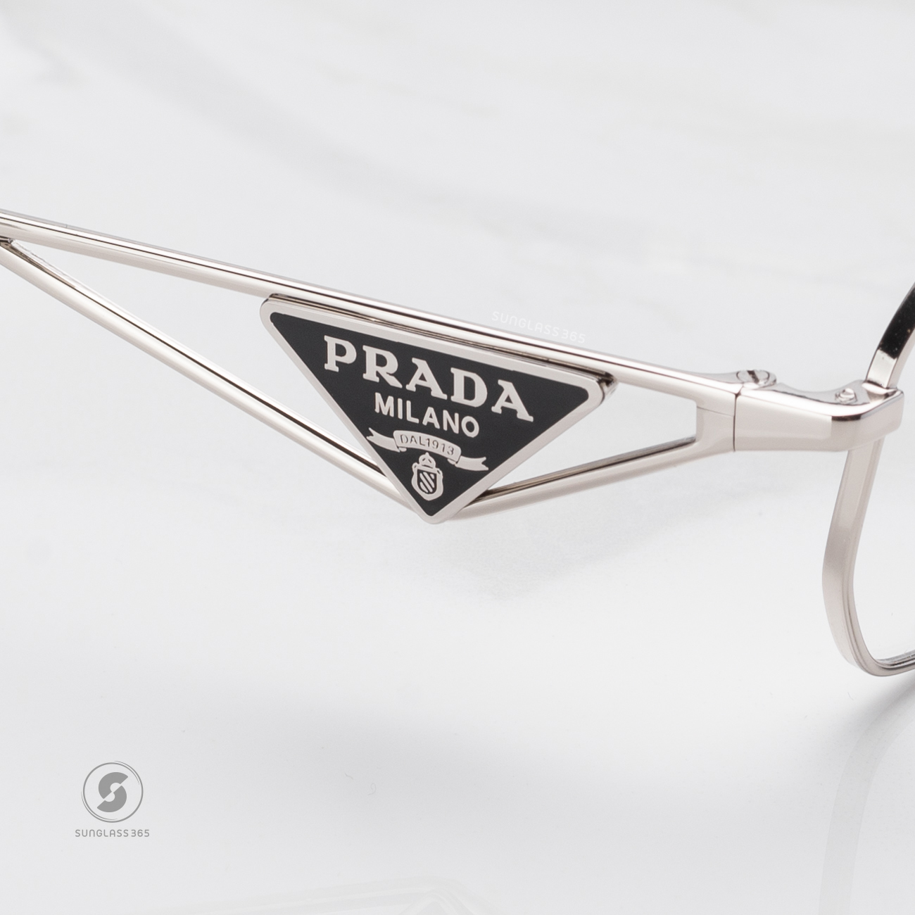 แว่นสายตา PRADA PRA53V 1BC1O1