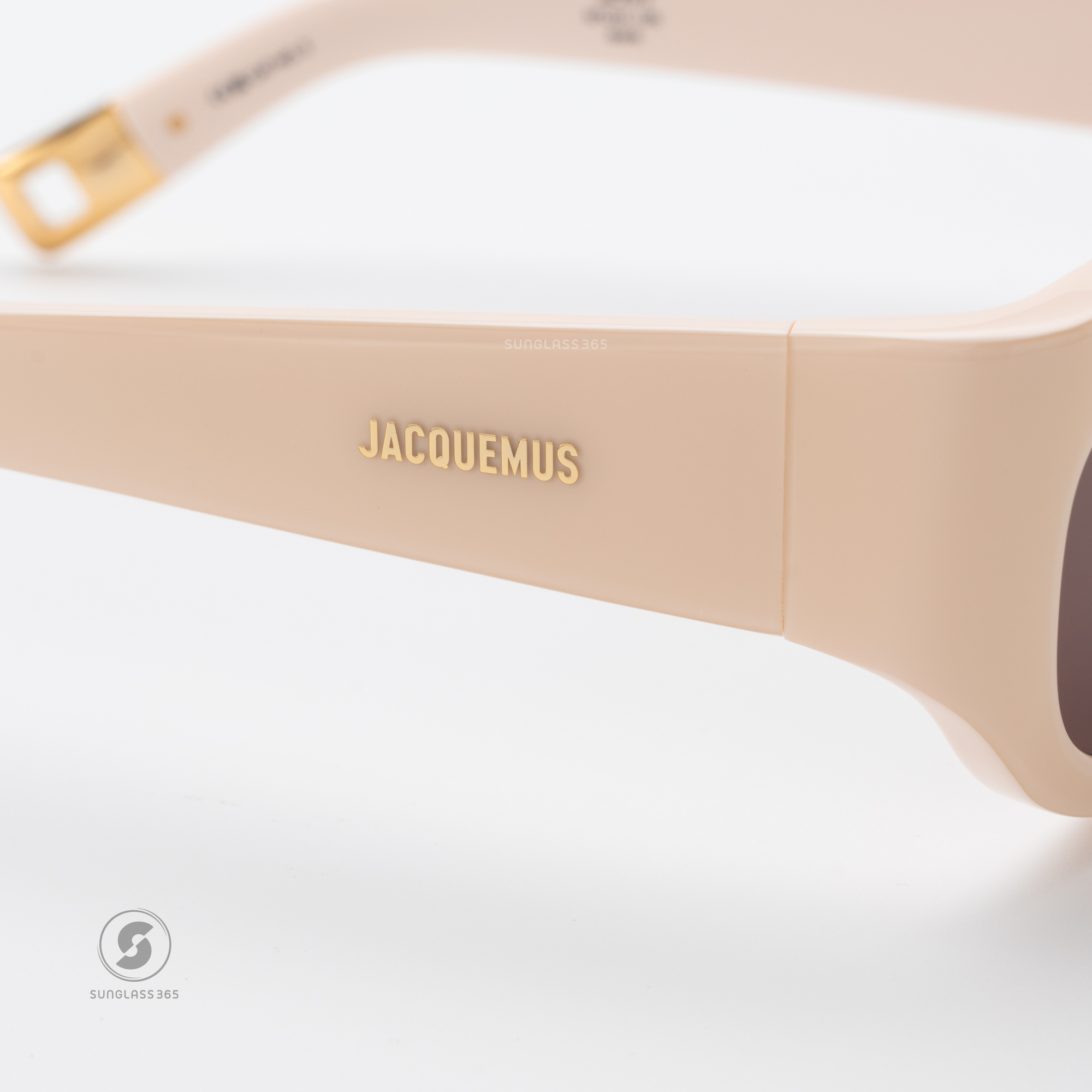 แว่นกันแดด JACQUEMUS THE PILOTA JAC2 C2