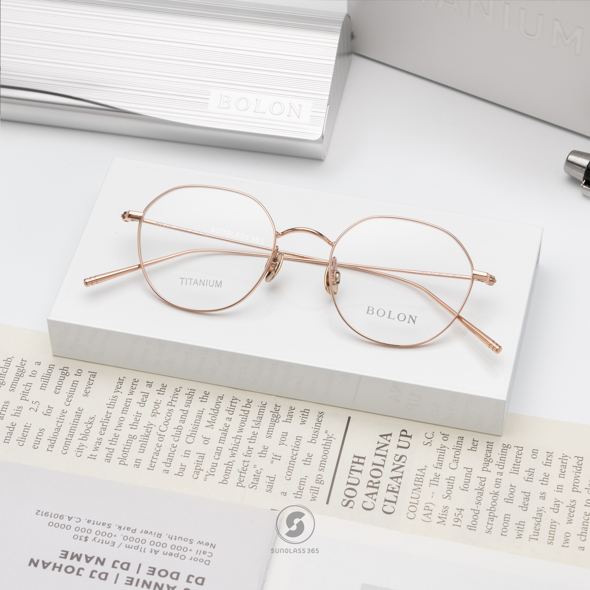แว่นสายตา BOLON รุ่น BT1629 B30 Rose Gold
