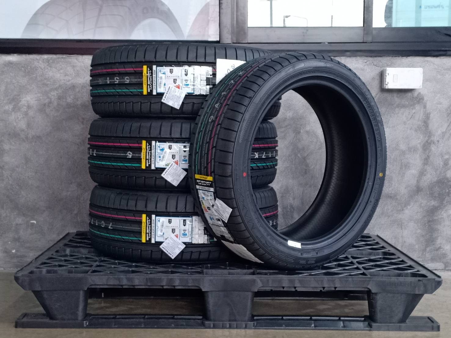 DUNLOP 215/45R18 SP SPORT MAXX TT 89W MADE IN JAPAN