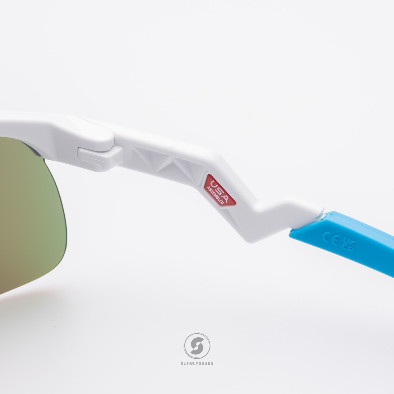 Oakley Resistor OJ9010-07 Polished White Prizm Sahhpire