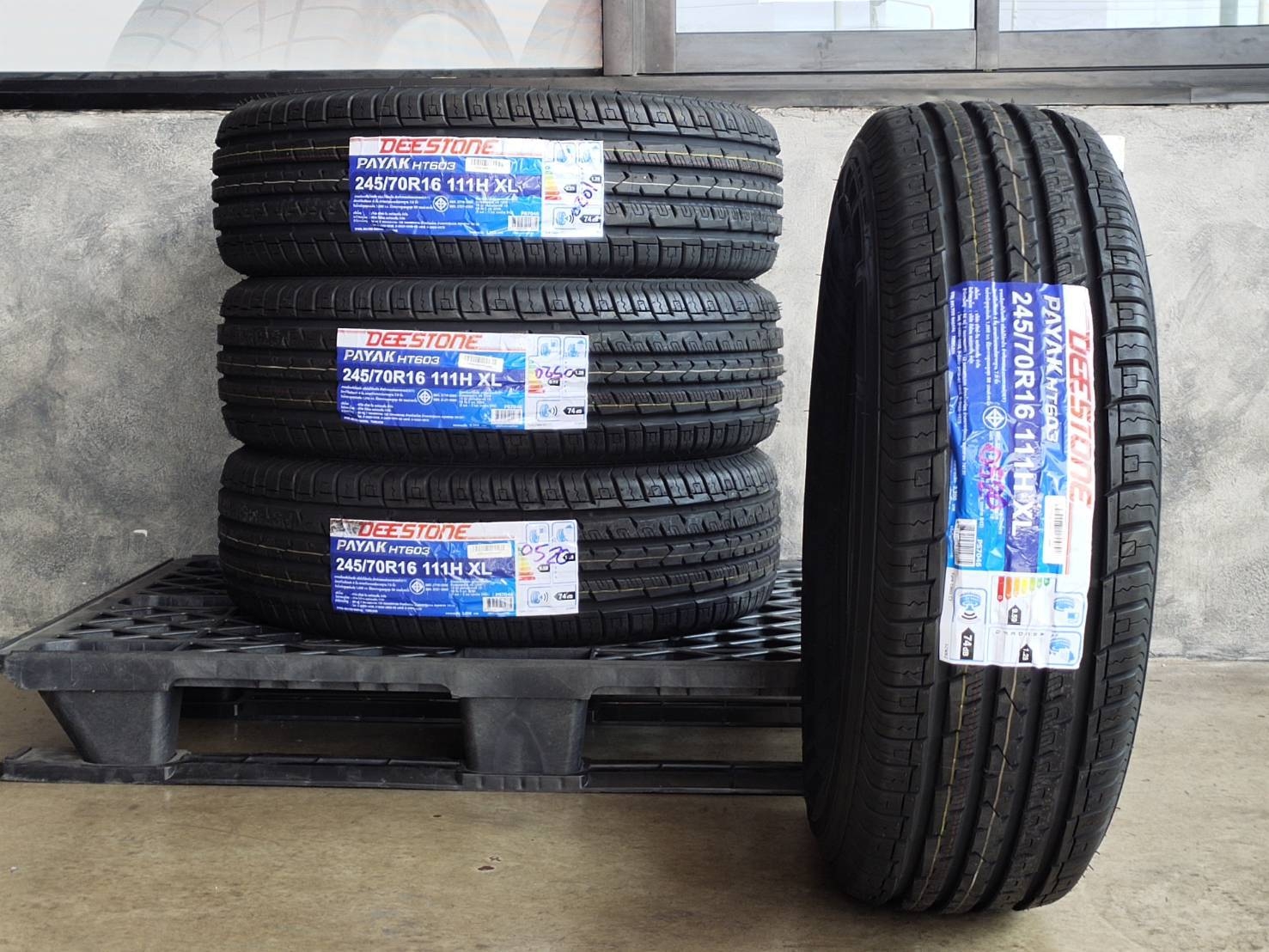 DEESTONE PAYAK HT603 245/70R16 ต้องการส่วนลดราคาพิเศษ กรุณาสอบถาม