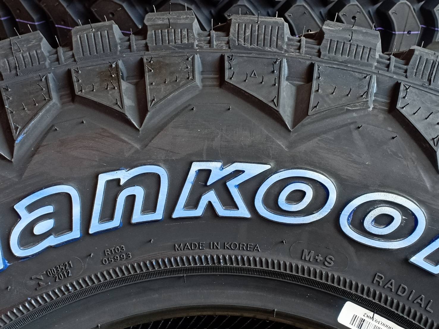 HANKOOK 265/75R16 DYNAPRO MT ต้องการส่วนลดราคาพิเศษ กรุณาสอบถาม