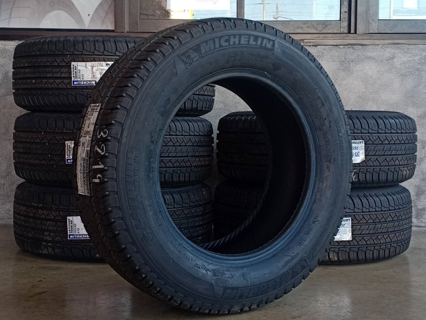 MICHELIN LATITUDE TOUR HP 265/60R18 ปี19