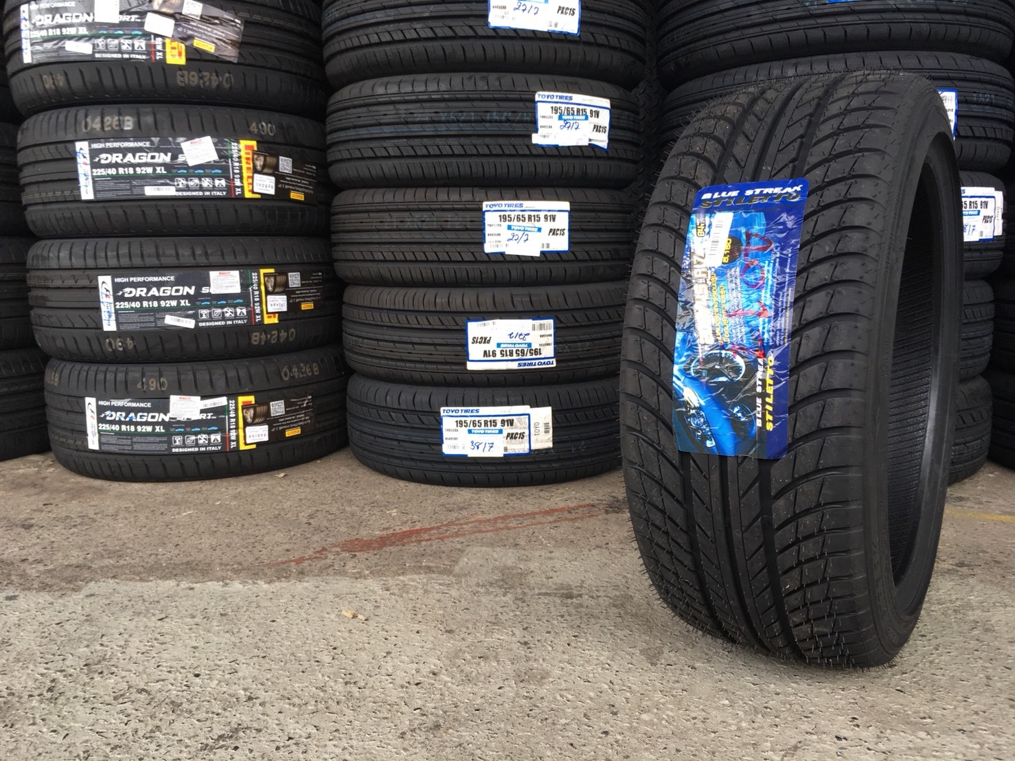 GOODYEAR BLUESTREAK ราคาถูก ซื้อ2แถม2