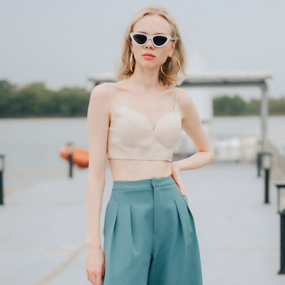 Lism S-032 Serenity V-Curve Top เสื้อสายเดี่ยวผูกหลัง