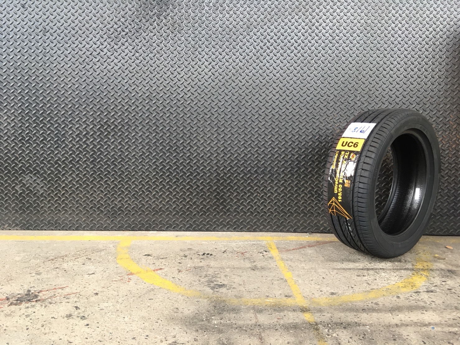 CONTINENTALULTRA CONTACT UC6 195-50-16 เส้น 3000 ปี18 ปกติ 3500