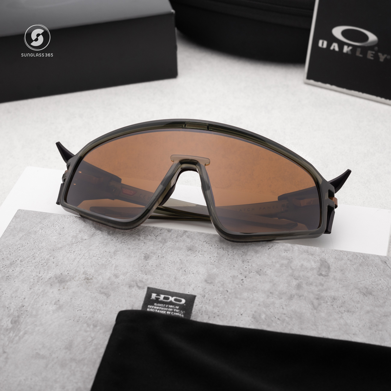 OAKLEY LATCH PANEL OO9404-03 Olive Ink Prizm Tungsten