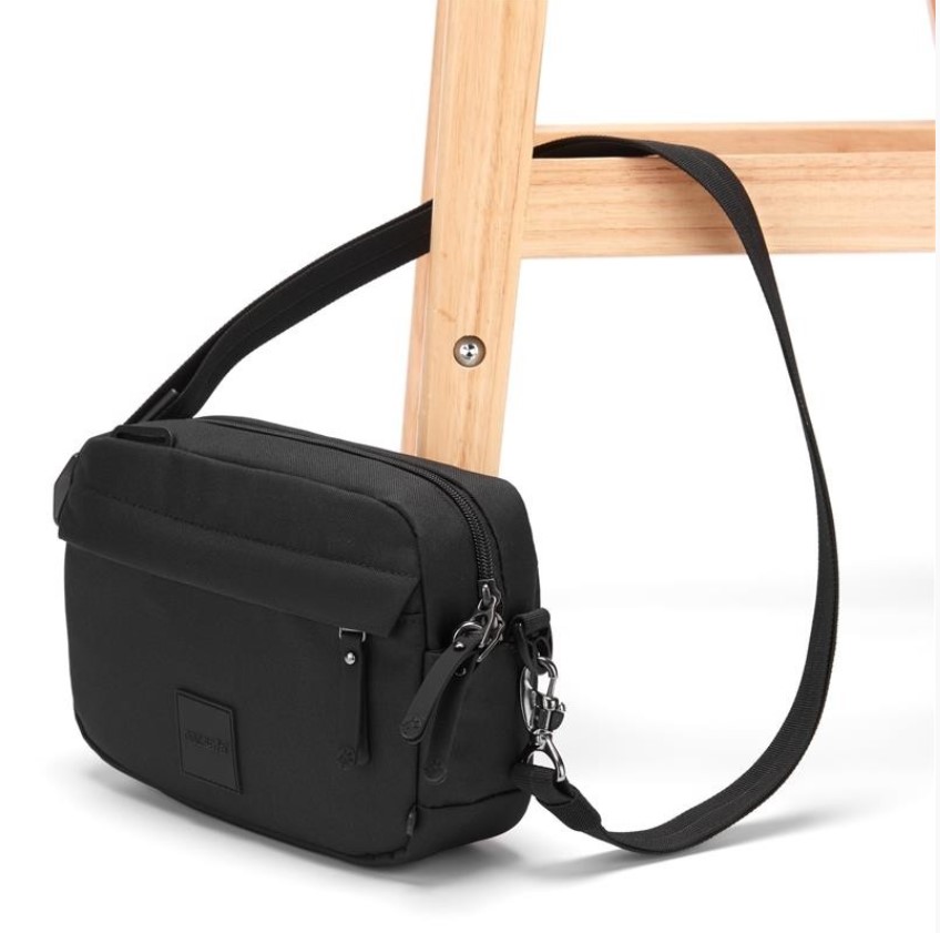 Pacsafe GO Crossbody กระเป๋าคาดเอว กันขโมย