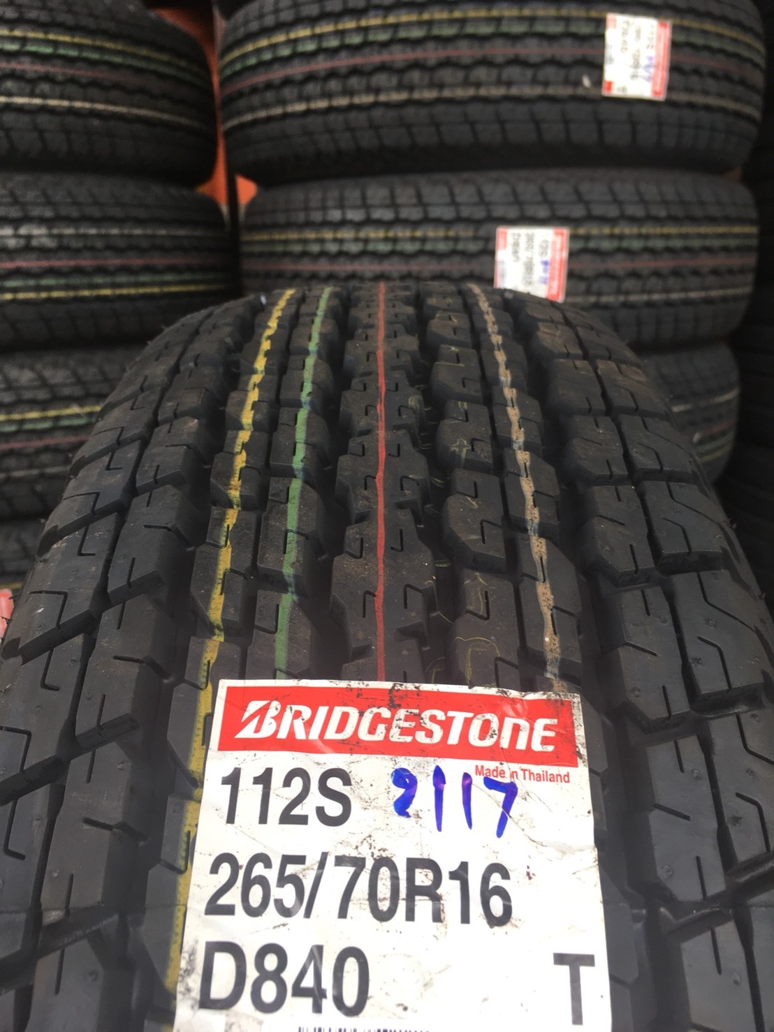 ยางเข้ามาใหม่ BRIDGESTONE HT840 265/70-16 ปี17 ราคาถูก