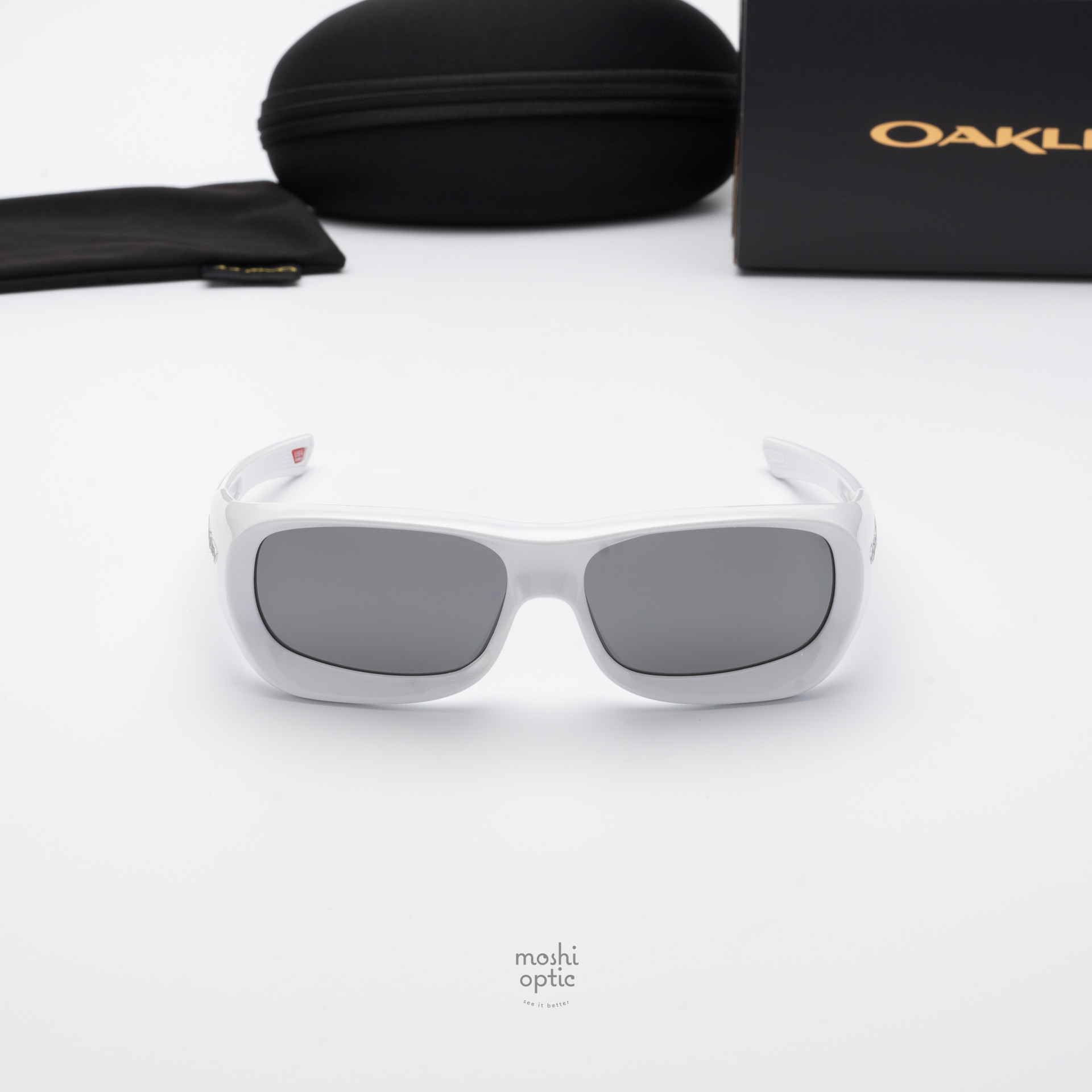 Oakley De Soto OO9494-02 Pearl White Prizm Black