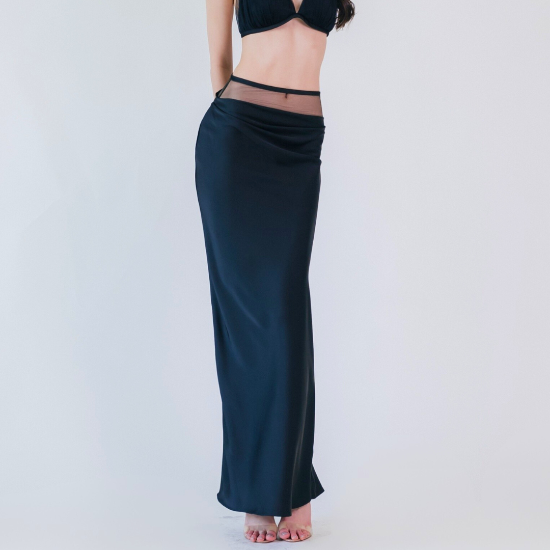 Lism MS-024 The Illume Curve Skirt กระโปรงยาวซาติน