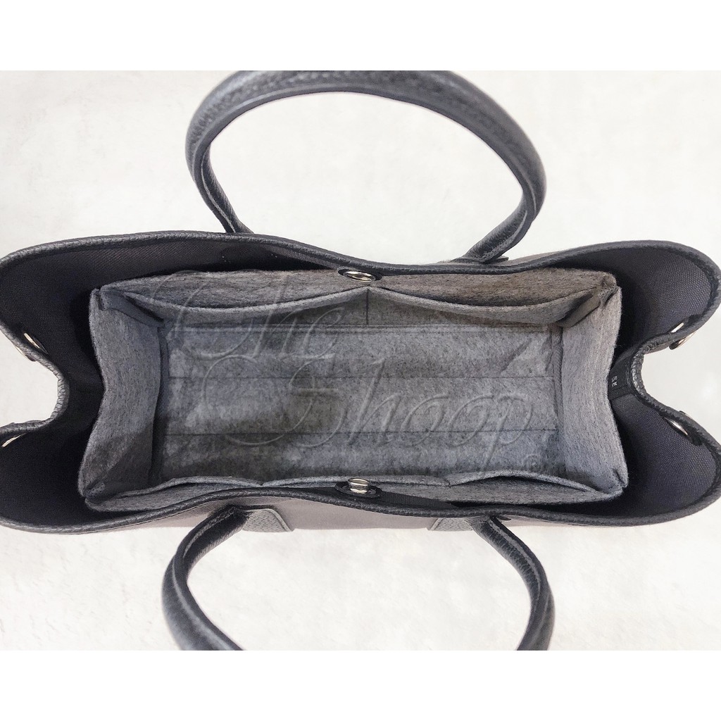 ที่จัดระเบียบกระเป๋า Hermes Garden Party 30 / Garden Party 36 ช่วยแก้ปัญหา หาของสิ่งของในกระเป๋าไม่เจอ ที่สำคัญ!! น้ำหนักเบาจนเหมือนไม่ได้ใส่