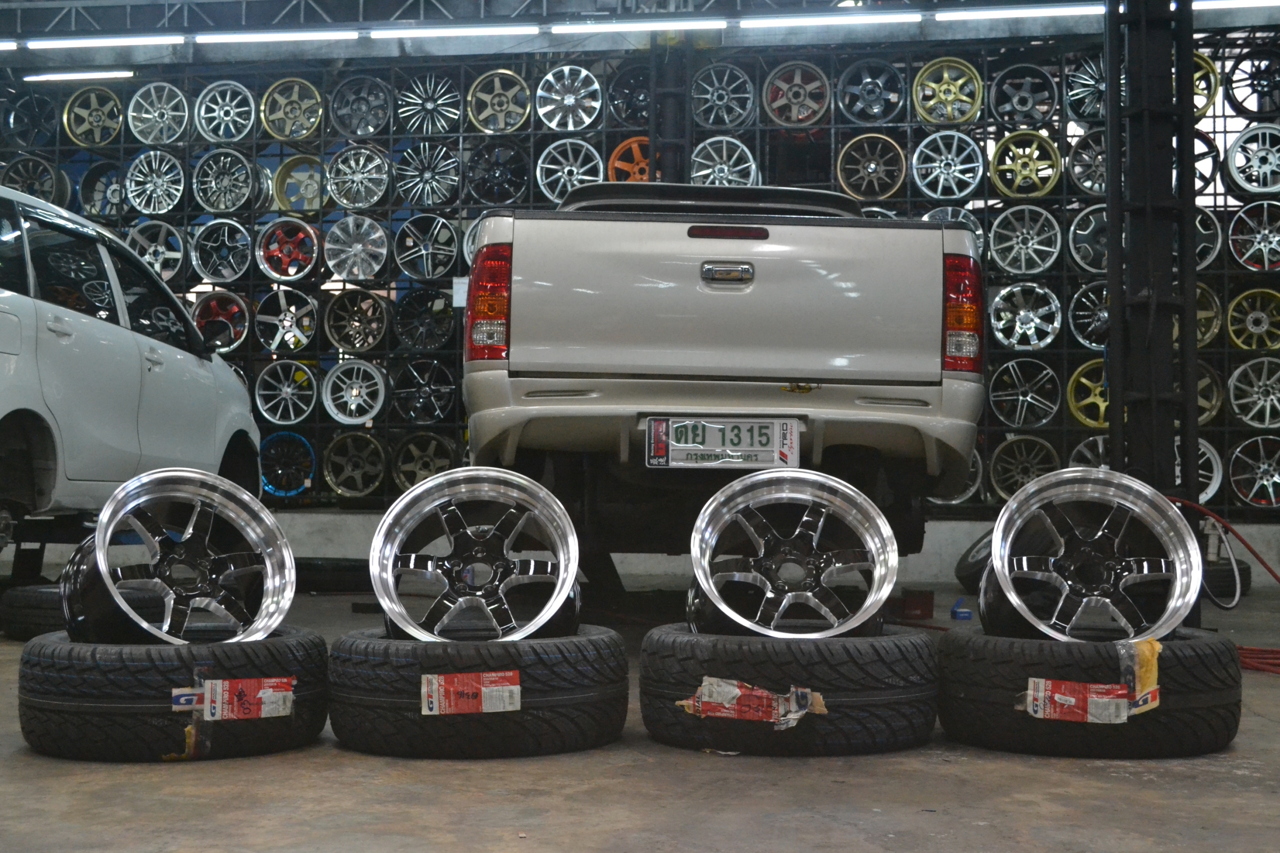 ลายใหม่ WELD รหัส WE6 ขอบ18 ราคาถูก