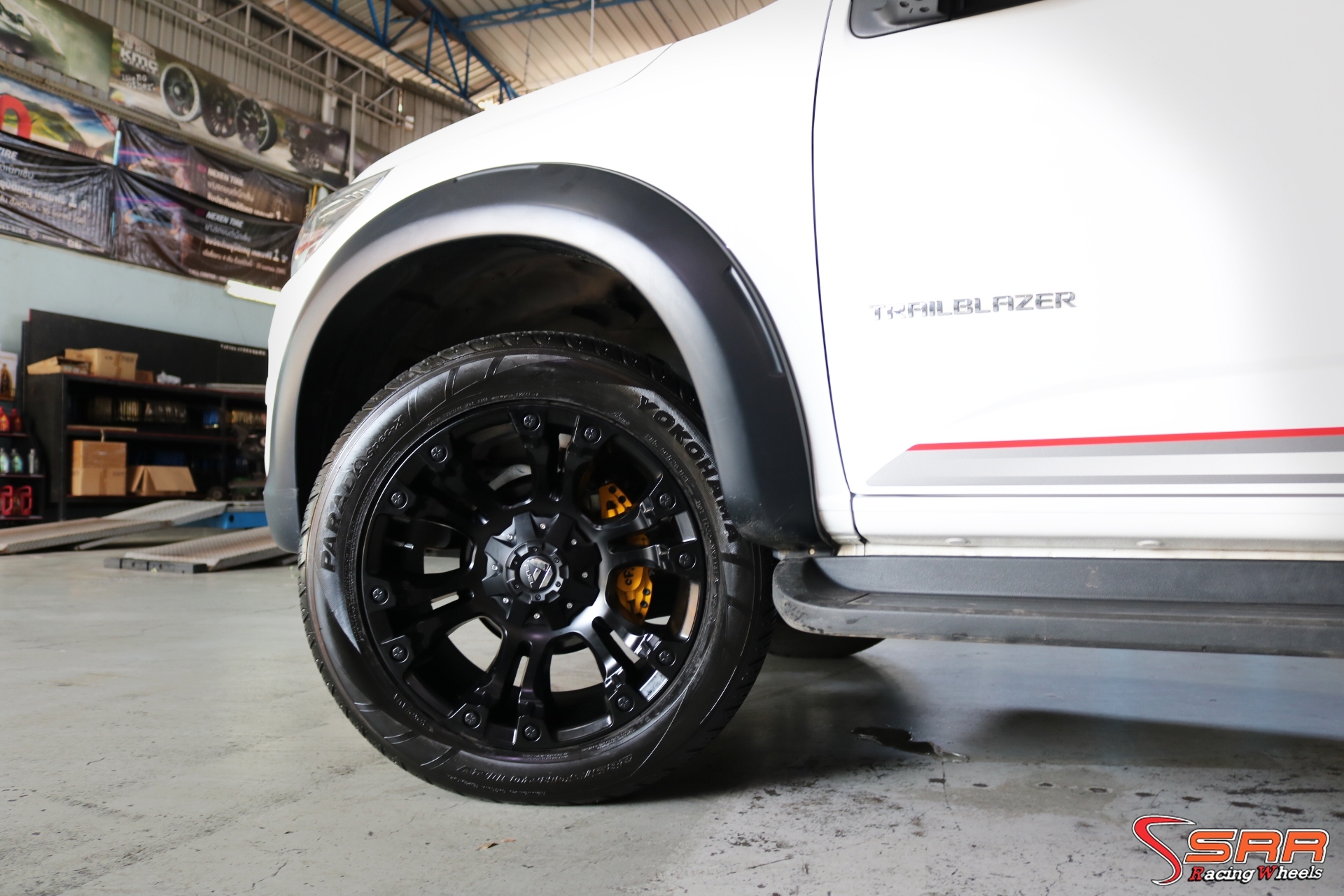 FUEL VAPOR ล้อแม็กซ์แท้ ขอบ20 กว้าง10 PCD12x135-139.7 (offset-18)