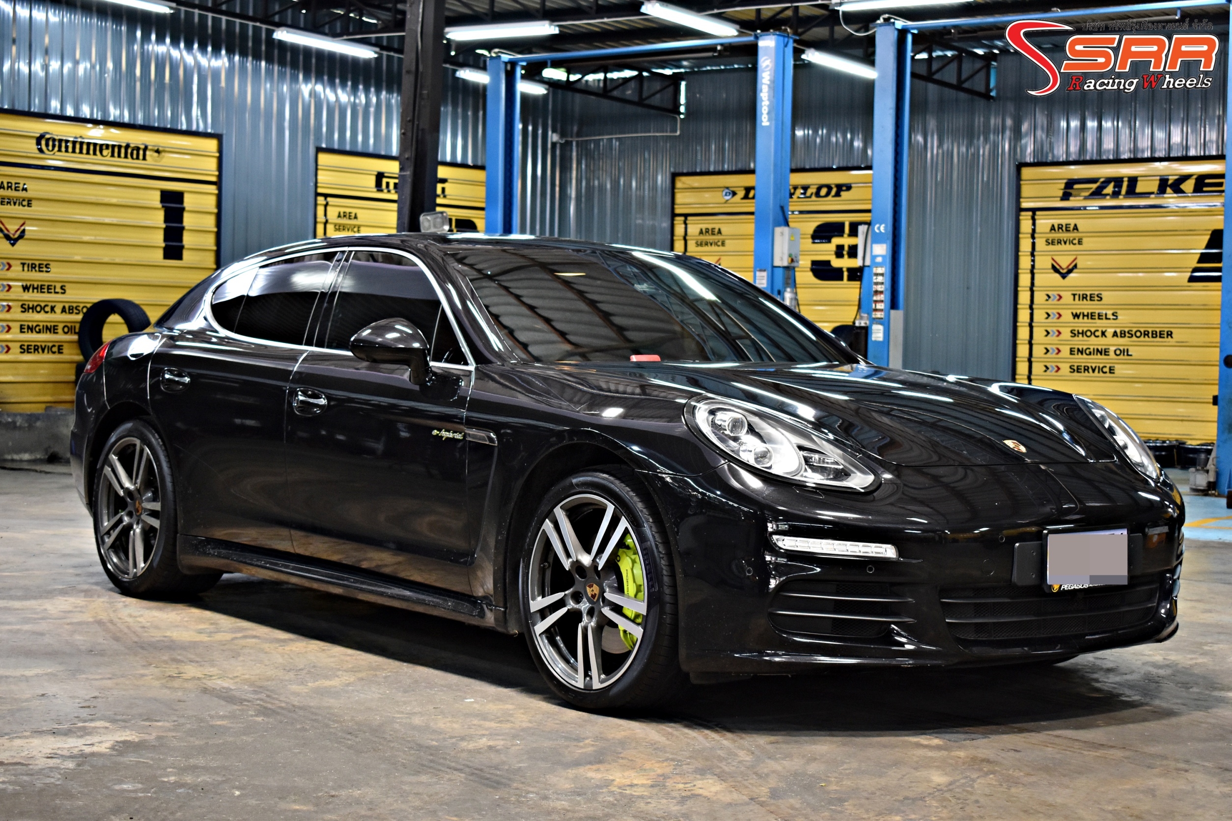 PIRELLI PZERO 255/40-20 ปี19 ราคาพิเศษ