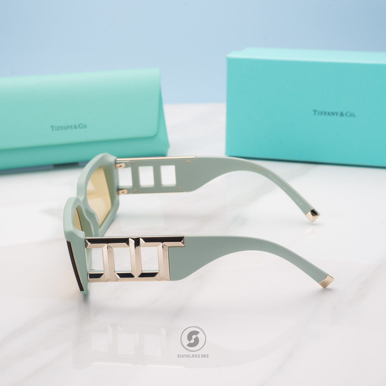 แว่นกันแดด TIFFANY & Co. TF4197 8365/8