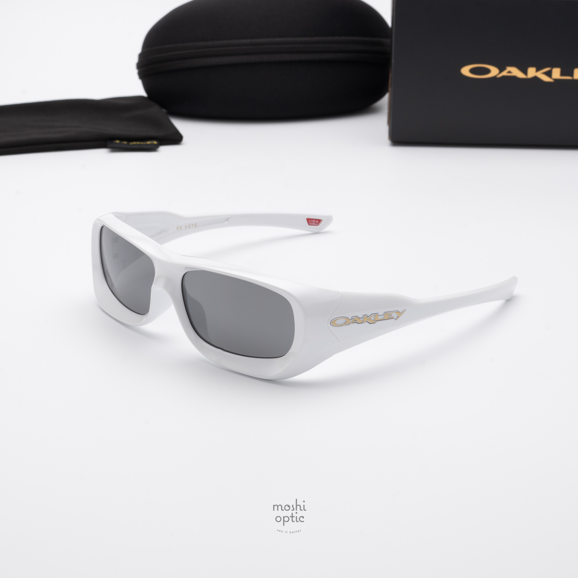 Oakley De Soto OO9494-02 Pearl White Prizm Black