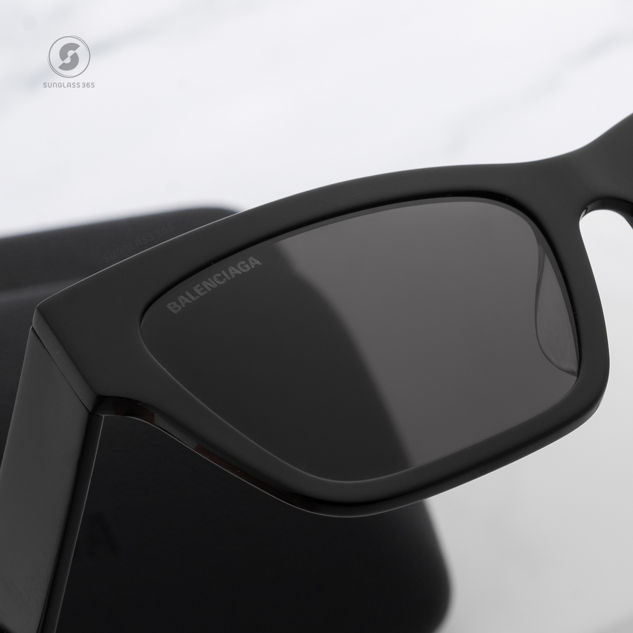 แว่นกันแดด Balenciaga BB0307SA 001