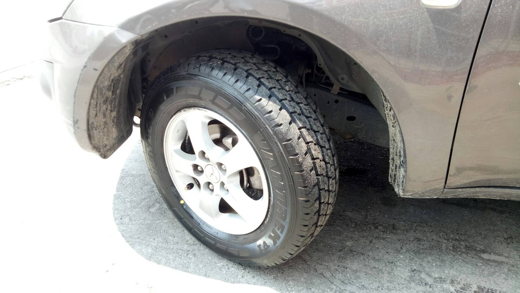 DUNLOP V1 215-70-15 ซื้อ2แถม2 ใส่ TRITON ราคาถูก