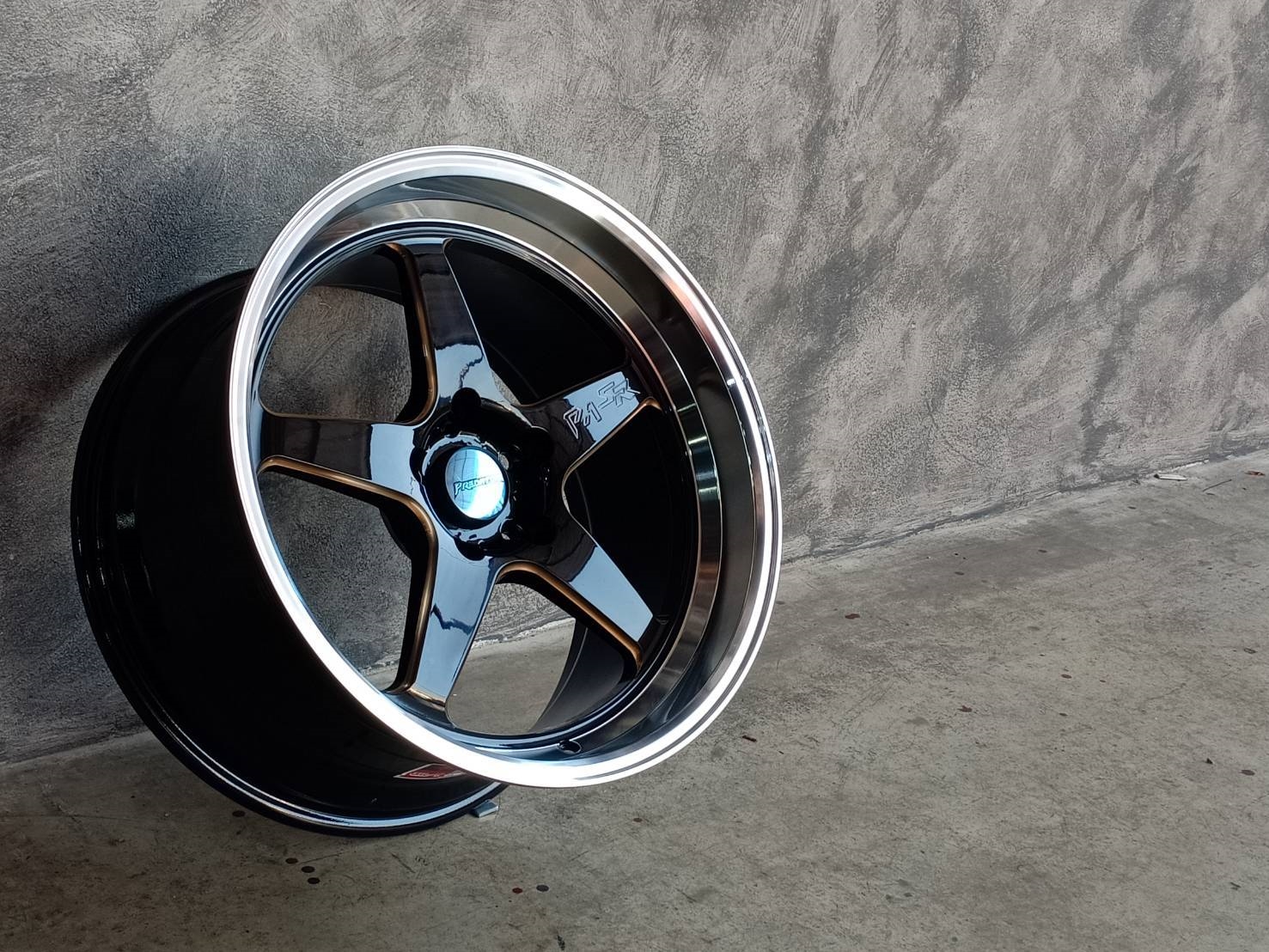 ล้อ PREDATOR PD-32 18 X 9.5/10.5 5X114 .3