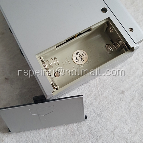 เครื่องคิดเลขและวิทยุพับพกพา บริษัท บัตรกรุงไทย จำกัด (มหาชน) พร้อมกล่อง