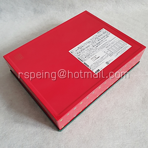 กล่องขนมลายหมู่บ้านคริสต์มาส พร้อมกล่องสวม จากญี่ปุ่น