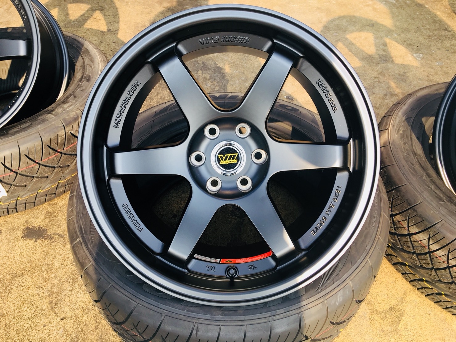 TE37 ขอบ18 ใส่ นาวาร่า ราคาถูก