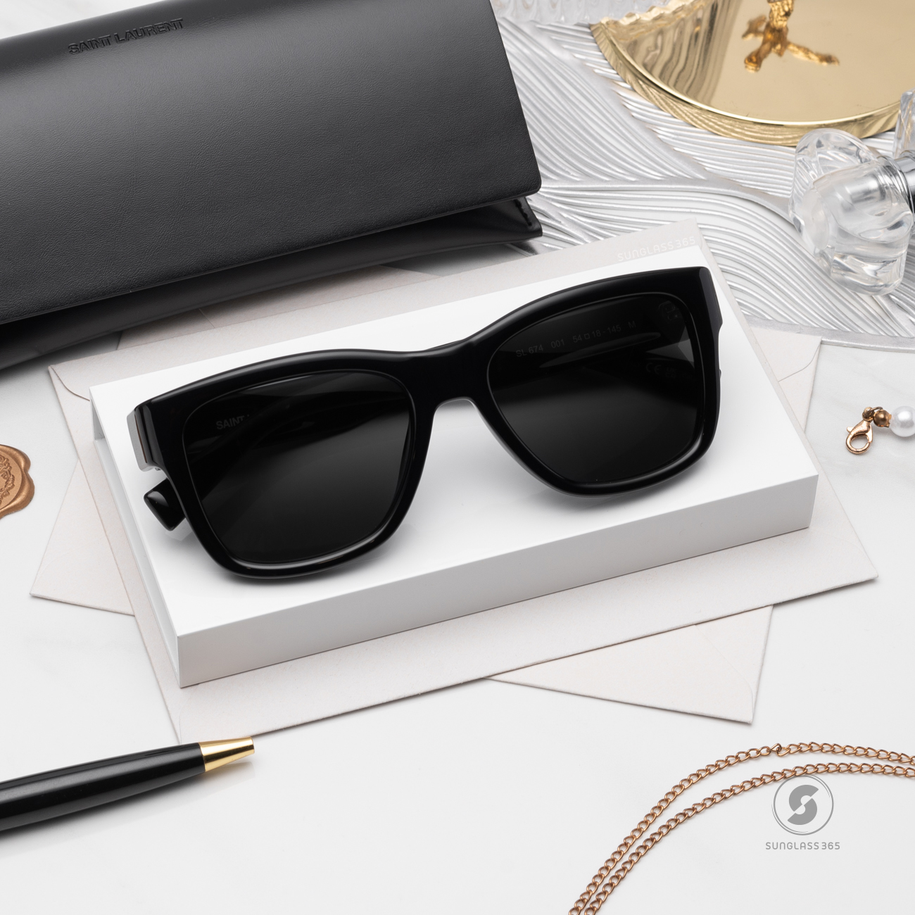 แว่นกันแดด YVES SAINT LAURENT SL674 001